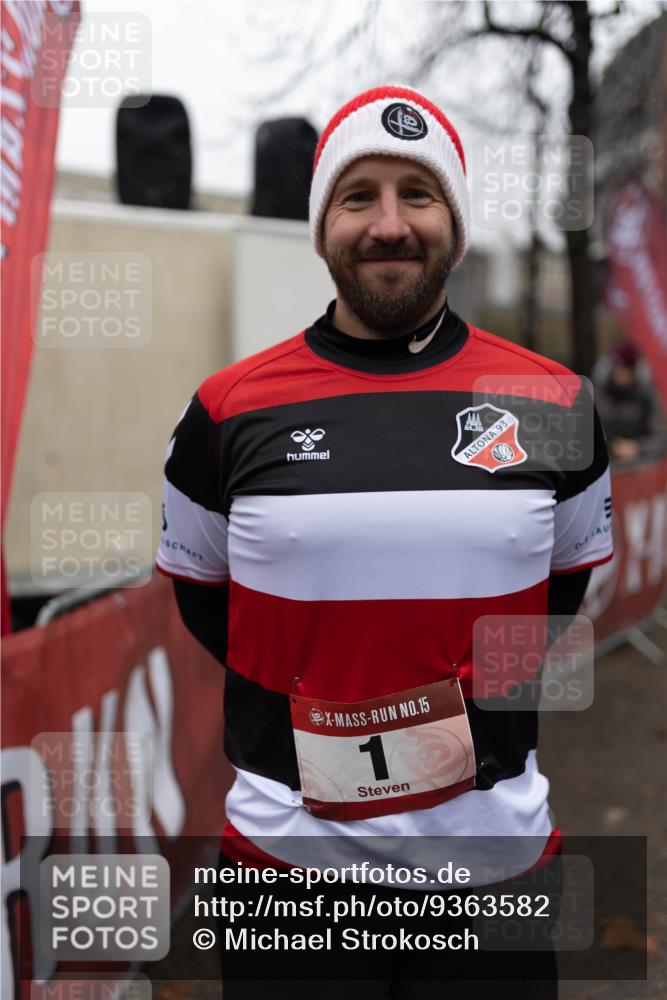 07.12.2025 - St. Pauli X-Mass-Run No. 15 Michael Strokosch http://msf.ph/oto/9363582 07.12.2025 12:09:38 Laufen 15, 1, 93, 18 meine-sportfotos.de