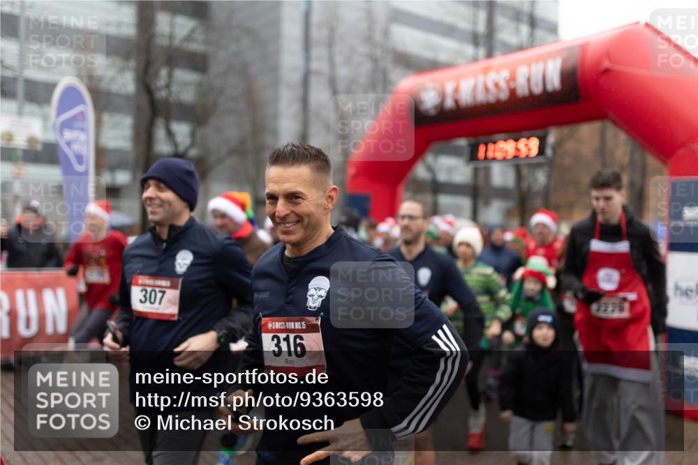 07.12.2025 - St. Pauli X-Mass-Run No. 15 Michael Strokosch http://msf.ph/oto/9363598 07.12.2025 12:09:58 Laufen 307, 307, 15, 316, 110859 meine-sportfotos.de