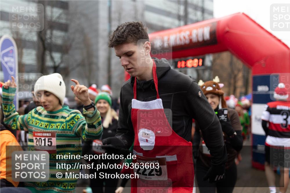 07.12.2025 - St. Pauli X-Mass-Run No. 15 Michael Strokosch http://msf.ph/oto/9363603 07.12.2025 12:09:59 Laufen 2015, 8, 15, 2229 meine-sportfotos.de