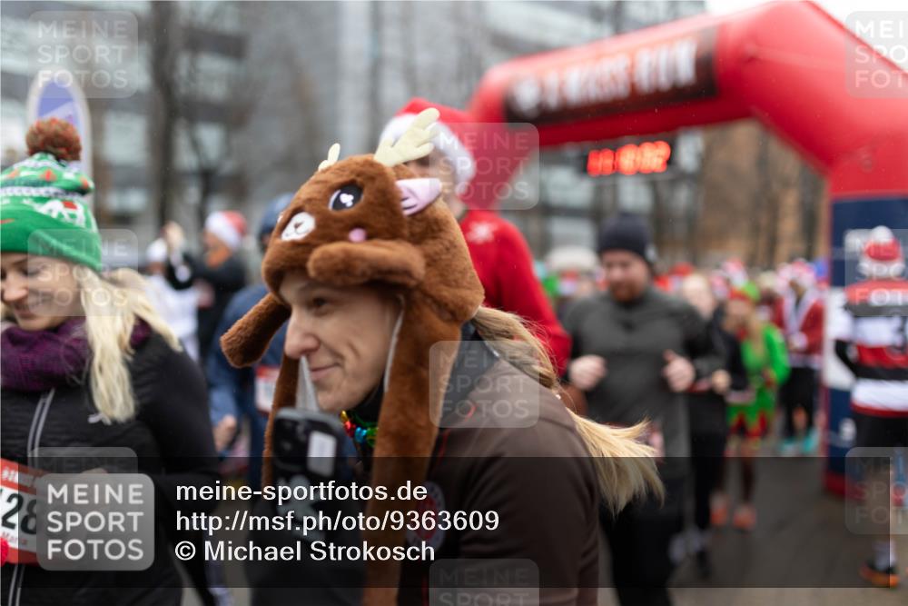 07.12.2025 - St. Pauli X-Mass-Run No. 15 Michael Strokosch http://msf.ph/oto/9363609 07.12.2025 12:10:00 Laufen 288, 1915 meine-sportfotos.de
