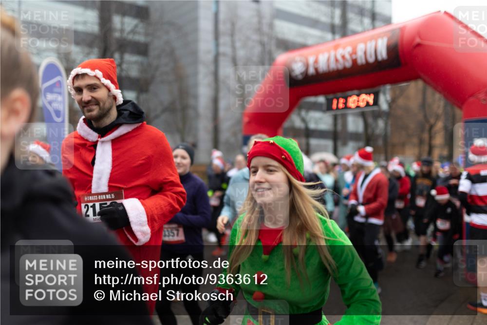 07.12.2025 - St. Pauli X-Mass-Run No. 15 Michael Strokosch http://msf.ph/oto/9363612 07.12.2025 12:10:02 Laufen 15, 21, 1357 meine-sportfotos.de