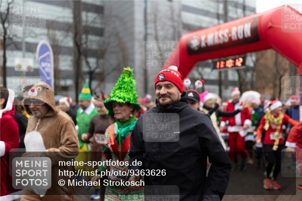 07.12.2025 - St. Pauli X-Mass-Run No. 15 Michael Strokosch http://msf.ph/oto/9363626 07.12.2025 12:10:11 Laufen 2385, 00 meine-sportfotos.de