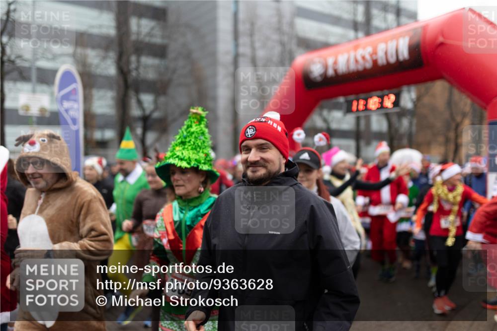 07.12.2025 - St. Pauli X-Mass-Run No. 15 Michael Strokosch http://msf.ph/oto/9363628 07.12.2025 12:10:11 Laufen 2385 meine-sportfotos.de