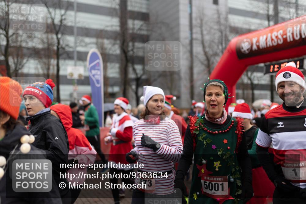 07.12.2025 - St. Pauli X-Mass-Run No. 15 Michael Strokosch http://msf.ph/oto/9363634 07.12.2025 12:10:20 Laufen 573, 15, 5001, 15, 1 meine-sportfotos.de
