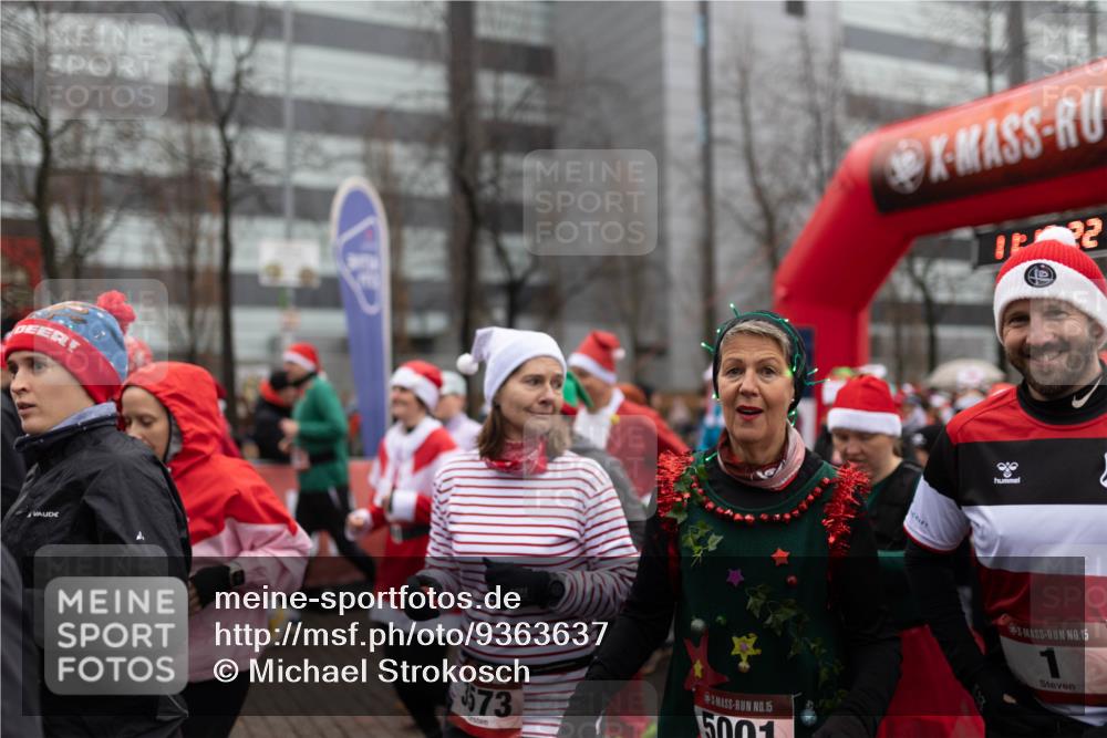 07.12.2025 - St. Pauli X-Mass-Run No. 15 Michael Strokosch http://msf.ph/oto/9363637 07.12.2025 12:10:20 Laufen 32, 5, 3573, 15, 5001, 22, 15 meine-sportfotos.de
