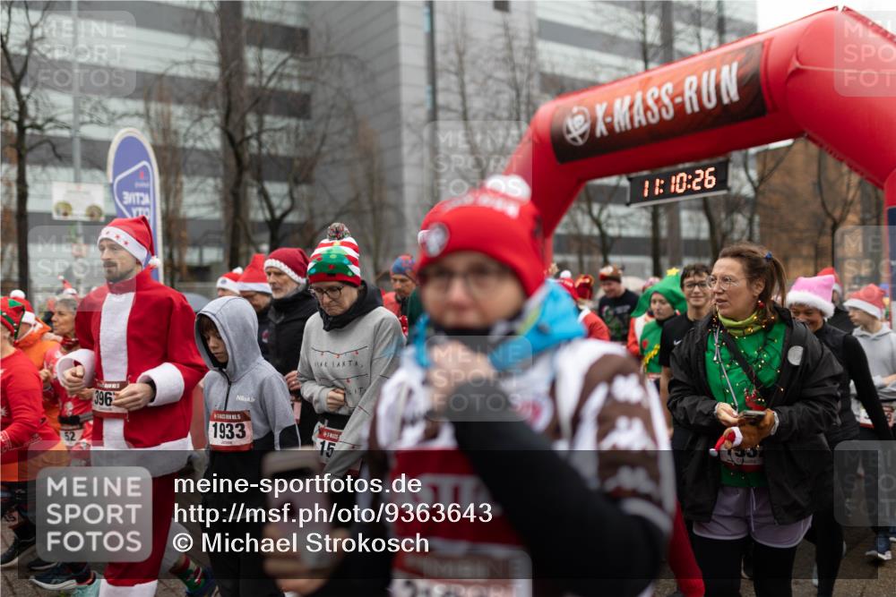 07.12.2025 - St. Pauli X-Mass-Run No. 15 Michael Strokosch http://msf.ph/oto/9363643 07.12.2025 12:10:24 Laufen 52, 396, 15, 1933, 15, 11, 10, 26 meine-sportfotos.de