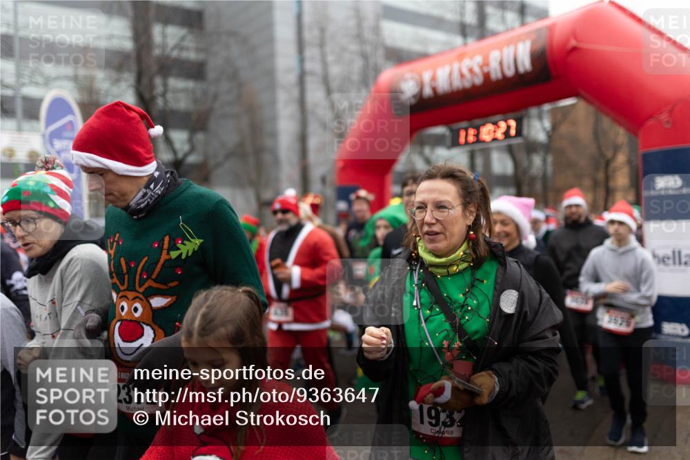 07.12.2025 - St. Pauli X-Mass-Run No. 15 Michael Strokosch http://msf.ph/oto/9363647 07.12.2025 12:10:25 Laufen 18027, 4, 2372, 193, 3995 meine-sportfotos.de
