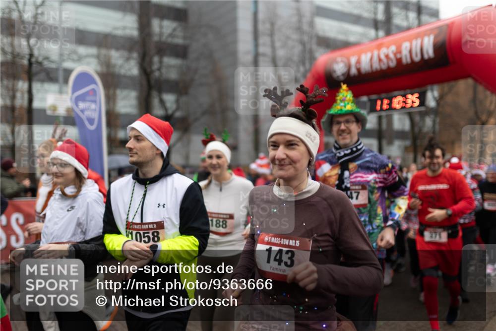 07.12.2025 - St. Pauli X-Mass-Run No. 15 Michael Strokosch http://msf.ph/oto/9363666 07.12.2025 12:10:33 Laufen 15, 1058, 188, 15, 143, 47, 10, 35, 371 meine-sportfotos.de