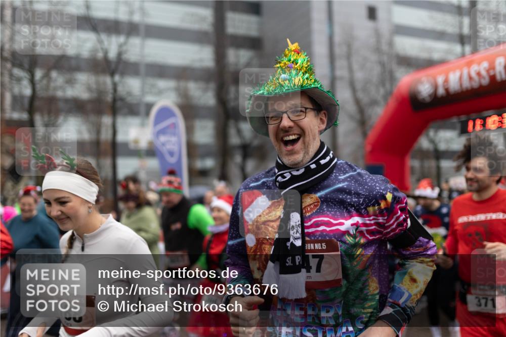 07.12.2025 - St. Pauli X-Mass-Run No. 15 Michael Strokosch http://msf.ph/oto/9363676 07.12.2025 12:10:34 Laufen 188, 15, 5, 7, 371 meine-sportfotos.de