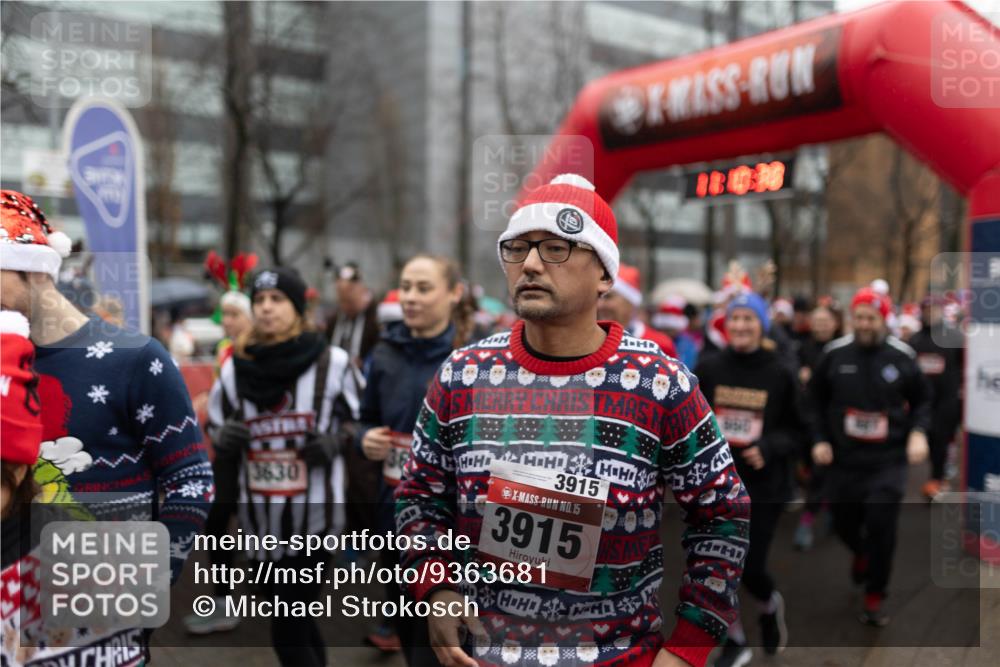 07.12.2025 - St. Pauli X-Mass-Run No. 15 Michael Strokosch http://msf.ph/oto/9363681 07.12.2025 12:10:36 Laufen 3630, 3915, 15, 3915 meine-sportfotos.de