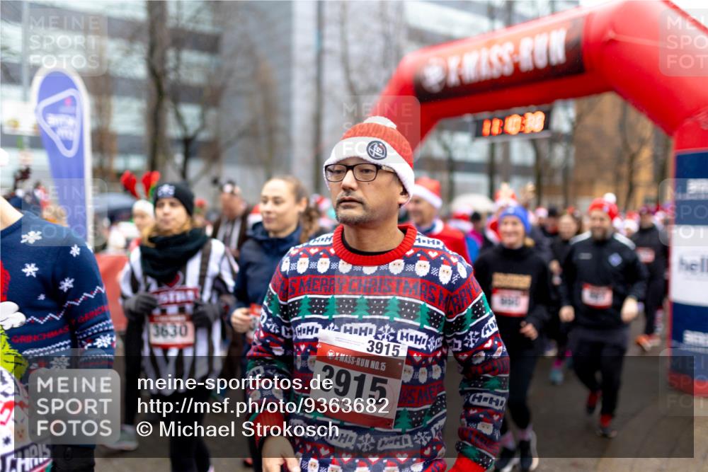 07.12.2025 - St. Pauli X-Mass-Run No. 15 Michael Strokosch http://msf.ph/oto/9363682 07.12.2025 12:10:36 Laufen 3630, 4, 3915, 15, 3915 meine-sportfotos.de