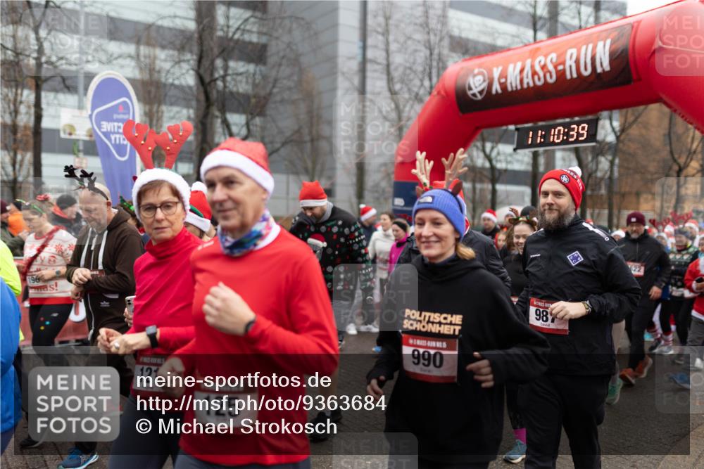 07.12.2025 - St. Pauli X-Mass-Run No. 15 Michael Strokosch http://msf.ph/oto/9363684 07.12.2025 12:10:37 Laufen 196, 11, 10, 39, 121, 125, 990, 98, 622 meine-sportfotos.de