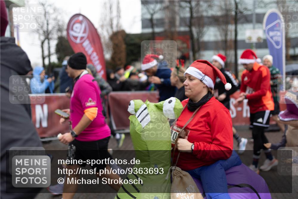 07.12.2025 - St. Pauli X-Mass-Run No. 15 Michael Strokosch http://msf.ph/oto/9363693 07.12.2025 12:10:41 Laufen 0 meine-sportfotos.de