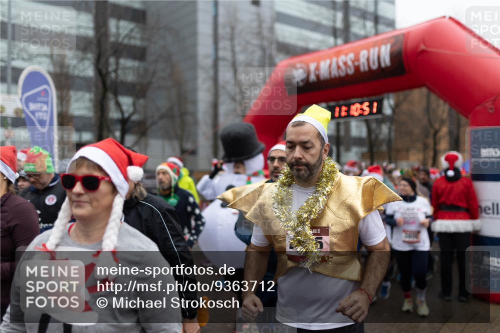 07.12.2025 - St. Pauli X-Mass-Run No. 15 Michael Strokosch http://msf.ph/oto/9363712 07.12.2025 12:10:49 Laufen 15, 5600 meine-sportfotos.de