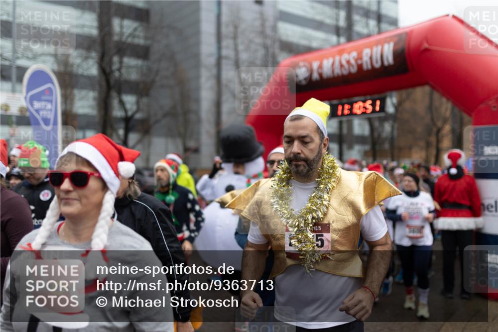 07.12.2025 - St. Pauli X-Mass-Run No. 15 Michael Strokosch http://msf.ph/oto/9363713 07.12.2025 12:10:49 Laufen 15, 5, 5600 meine-sportfotos.de