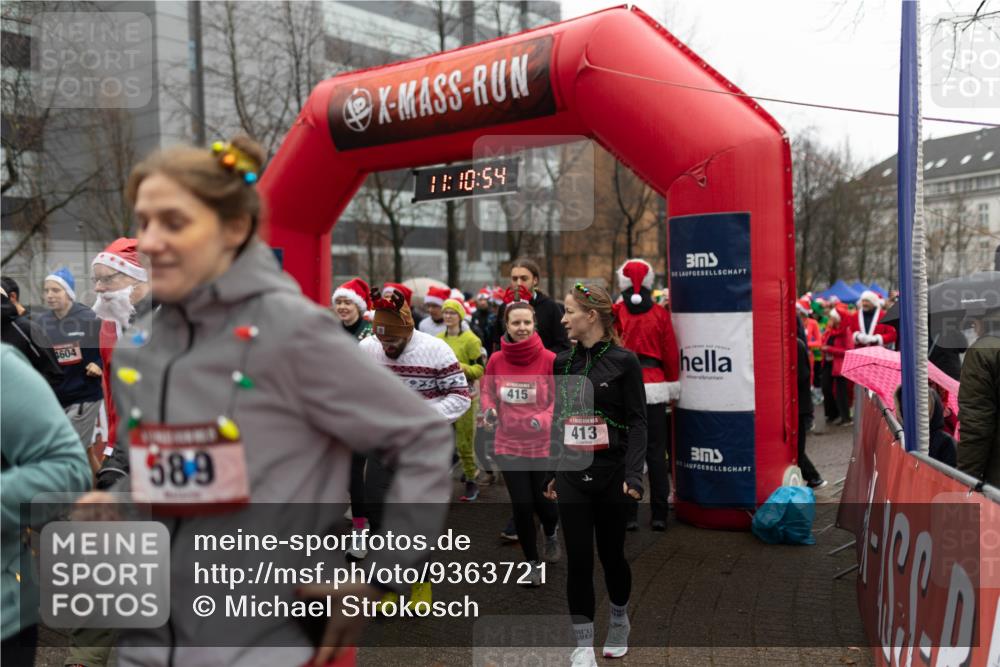 07.12.2025 - St. Pauli X-Mass-Run No. 15 Michael Strokosch http://msf.ph/oto/9363721 07.12.2025 12:10:52 Laufen 4604, 589, 11, 10, 54, 415, 413 meine-sportfotos.de