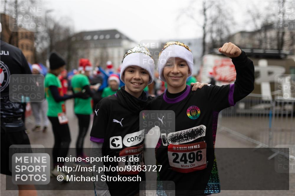 07.12.2025 - St. Pauli X-Mass-Run No. 15 Michael Strokosch http://msf.ph/oto/9363727 07.12.2025 12:13:49 Laufen 1910, 183, 15, 2496 meine-sportfotos.de