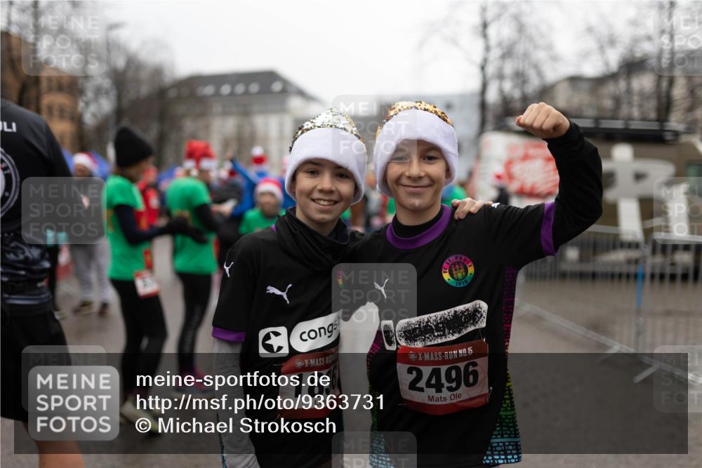 07.12.2025 - St. Pauli X-Mass-Run No. 15 Michael Strokosch http://msf.ph/oto/9363731 07.12.2025 12:13:49 Laufen 1910, 183, 15, 2496 meine-sportfotos.de