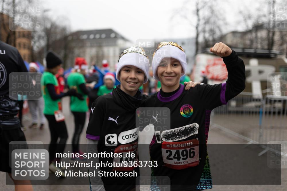 07.12.2025 - St. Pauli X-Mass-Run No. 15 Michael Strokosch http://msf.ph/oto/9363733 07.12.2025 12:13:49 Laufen 1910, 183, 15, 2496 meine-sportfotos.de