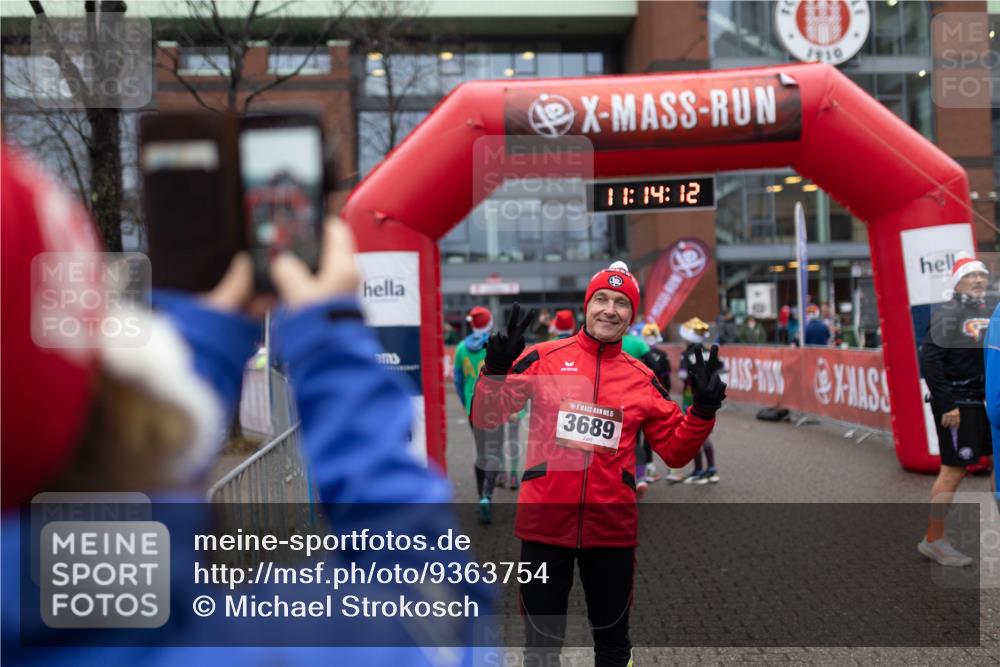07.12.2025 - St. Pauli X-Mass-Run No. 15 Michael Strokosch http://msf.ph/oto/9363754 07.12.2025 12:14:10 Laufen 11, 14, 12, 1910, 15, 3689 meine-sportfotos.de