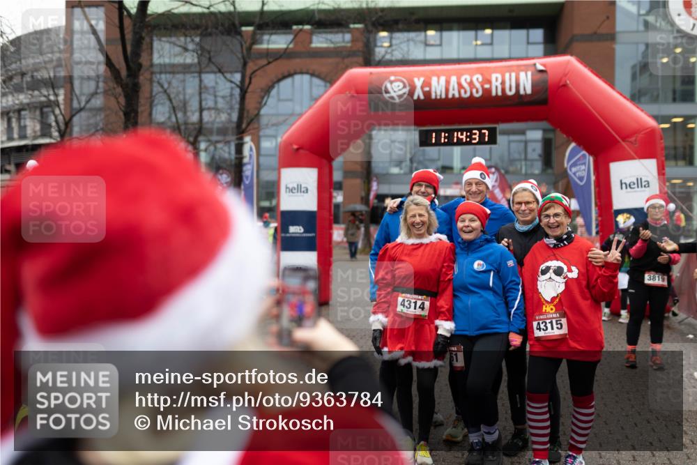 07.12.2025 - St. Pauli X-Mass-Run No. 15 Michael Strokosch http://msf.ph/oto/9363784 07.12.2025 12:14:35 Laufen 11, 14, 37, 4314, 4315, 3819 meine-sportfotos.de