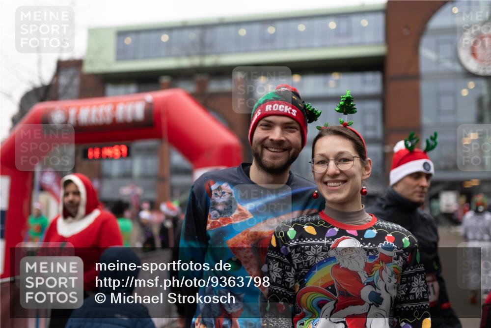 07.12.2025 - St. Pauli X-Mass-Run No. 15 Michael Strokosch http://msf.ph/oto/9363798 07.12.2025 12:14:55 Laufen  meine-sportfotos.de
