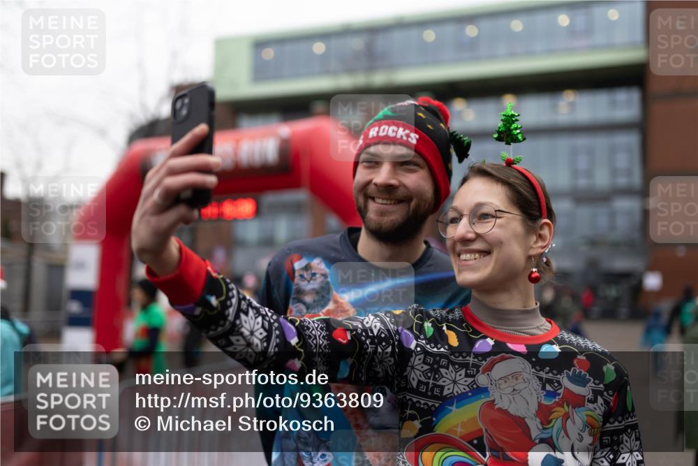 07.12.2025 - St. Pauli X-Mass-Run No. 15 Michael Strokosch http://msf.ph/oto/9363809 07.12.2025 12:15:06 Laufen  meine-sportfotos.de