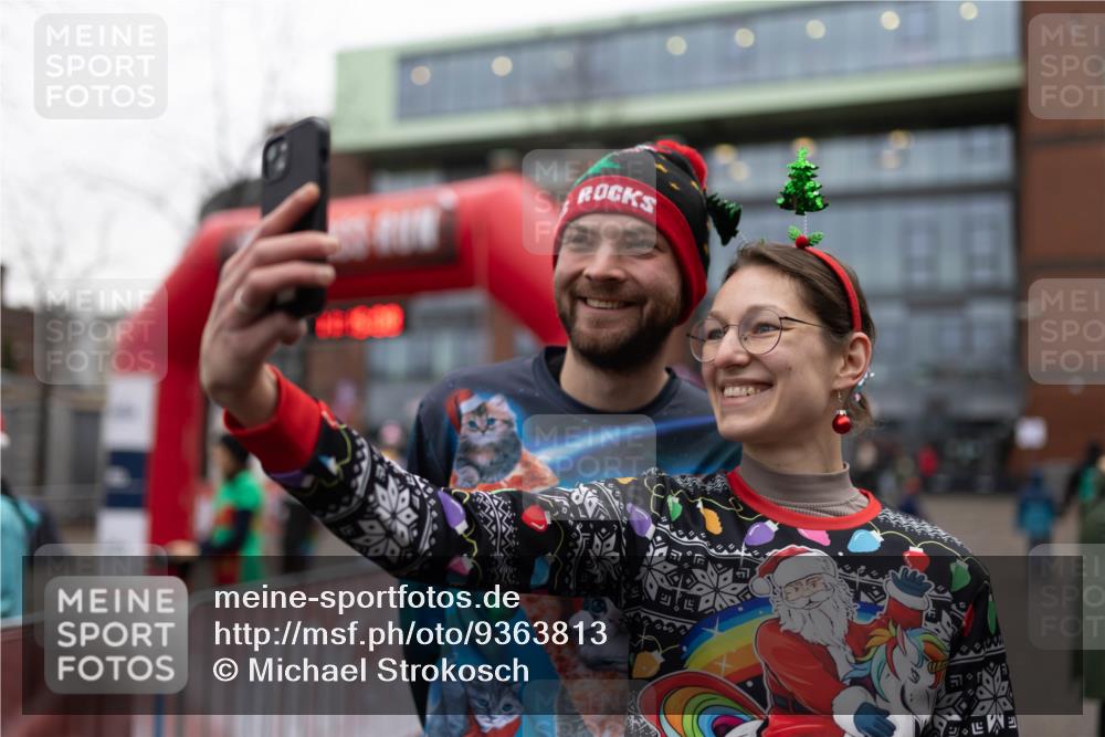 07.12.2025 - St. Pauli X-Mass-Run No. 15 Michael Strokosch http://msf.ph/oto/9363813 07.12.2025 12:15:06 Laufen  meine-sportfotos.de