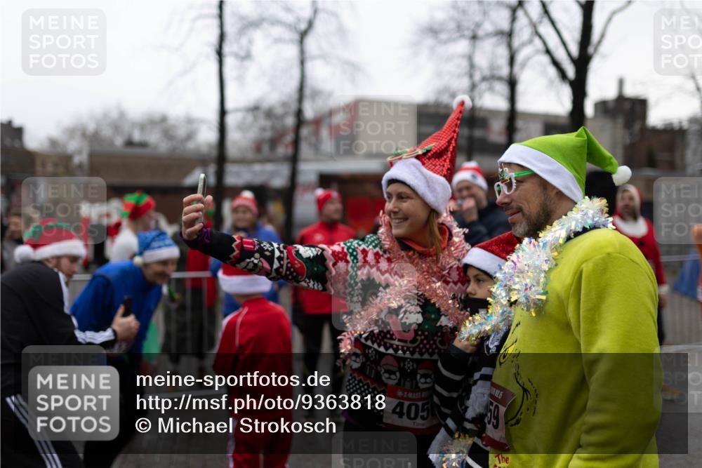 07.12.2025 - St. Pauli X-Mass-Run No. 15 Michael Strokosch http://msf.ph/oto/9363818 07.12.2025 12:16:39 Laufen 405, 5, 59 meine-sportfotos.de