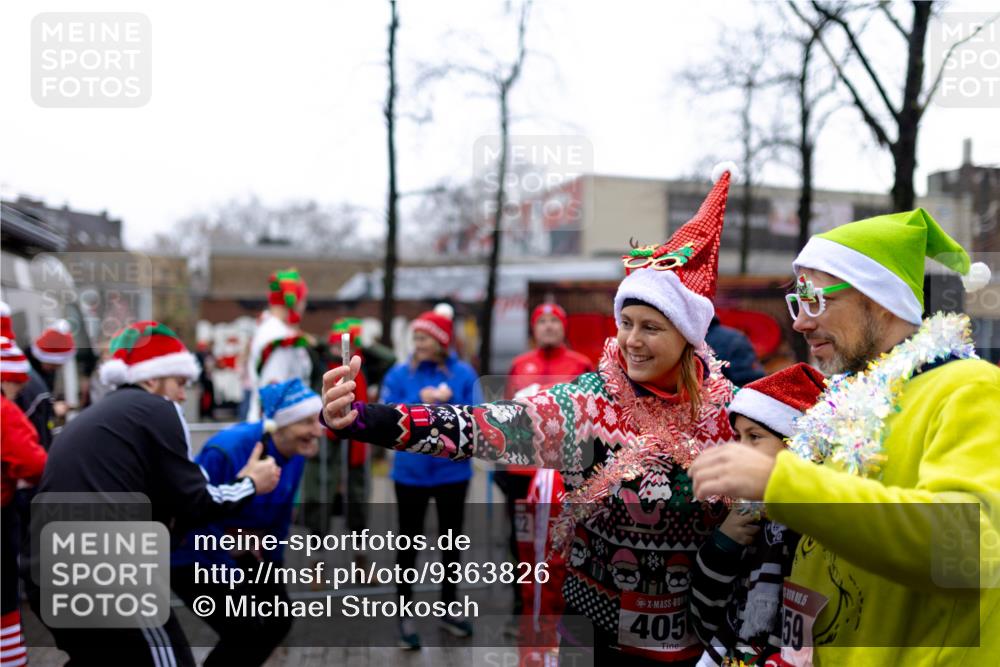 07.12.2025 - St. Pauli X-Mass-Run No. 15 Michael Strokosch http://msf.ph/oto/9363826 07.12.2025 12:16:40 Laufen 405, 5, 59 meine-sportfotos.de