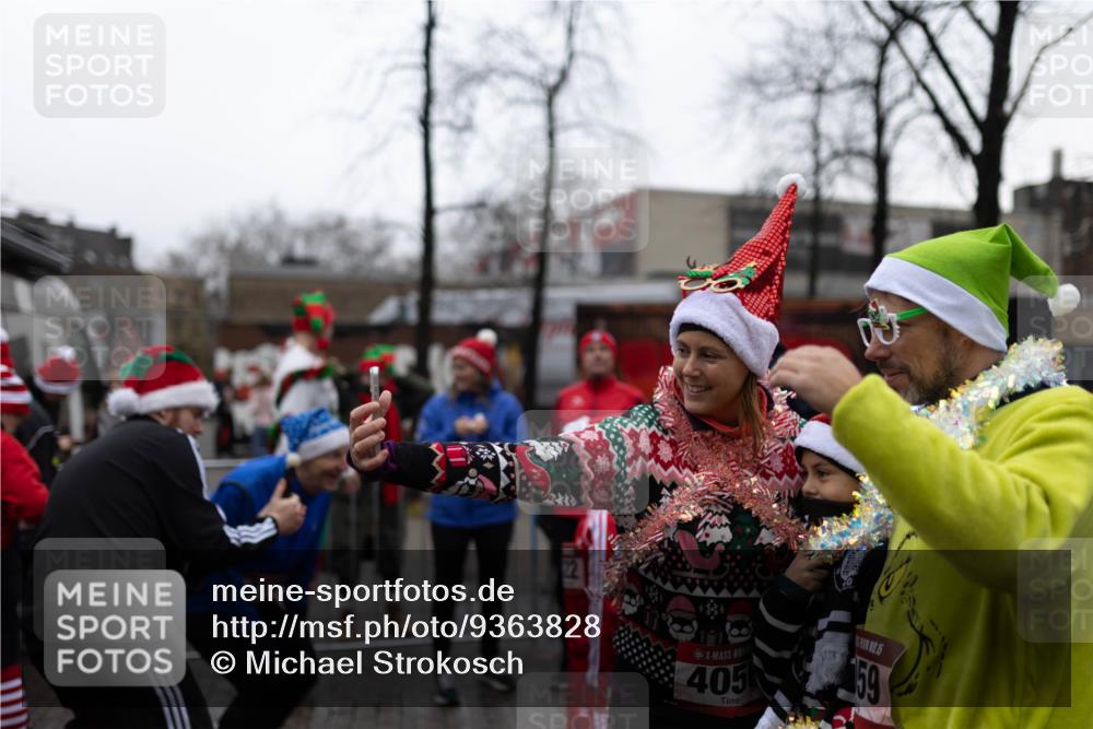 07.12.2025 - St. Pauli X-Mass-Run No. 15 Michael Strokosch http://msf.ph/oto/9363828 07.12.2025 12:16:41 Laufen 405, 5, 59 meine-sportfotos.de