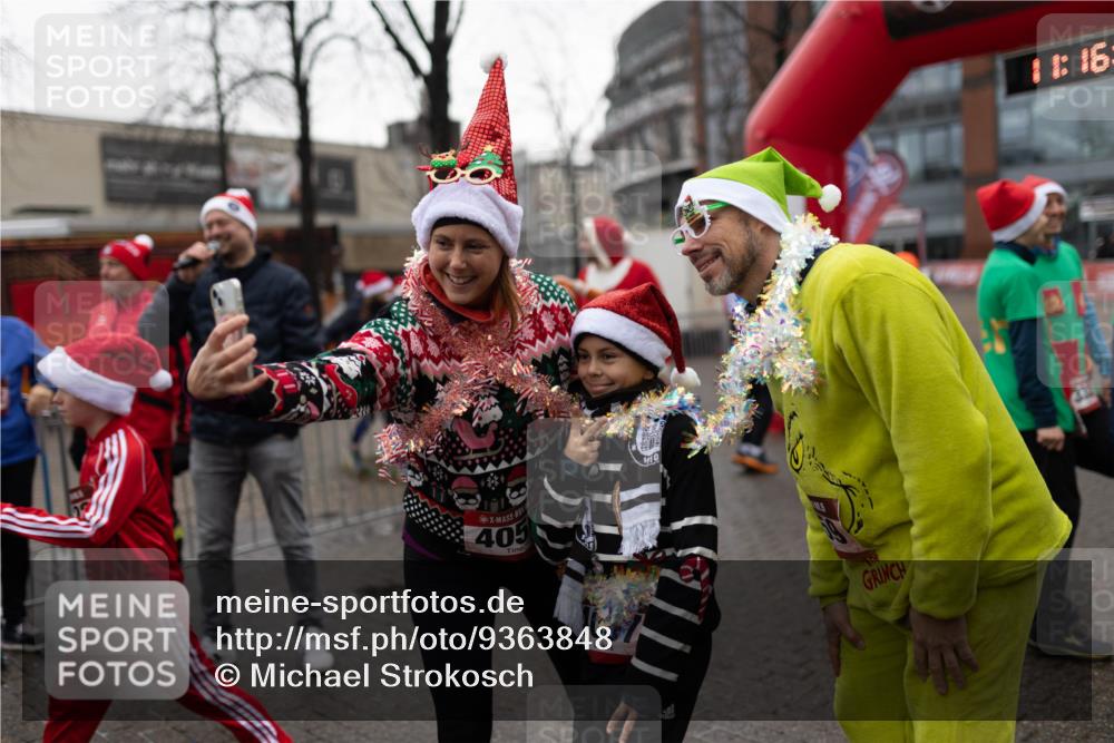 07.12.2025 - St. Pauli X-Mass-Run No. 15 Michael Strokosch http://msf.ph/oto/9363848 07.12.2025 12:16:48 Laufen 405, 1910, 16 meine-sportfotos.de