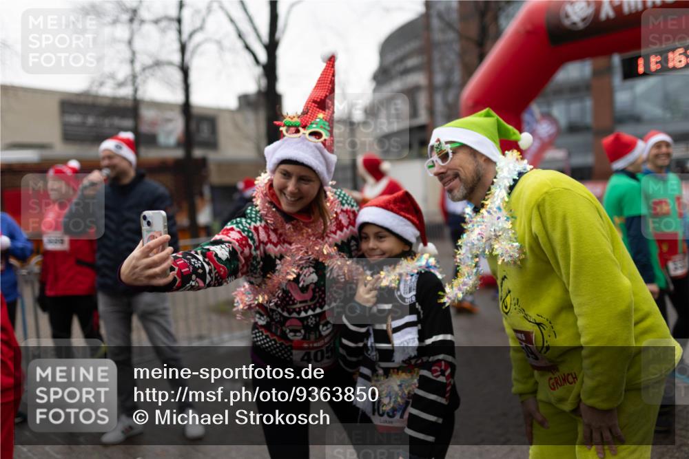 07.12.2025 - St. Pauli X-Mass-Run No. 15 Michael Strokosch http://msf.ph/oto/9363850 07.12.2025 12:16:48 Laufen 5006, 405, 16 meine-sportfotos.de