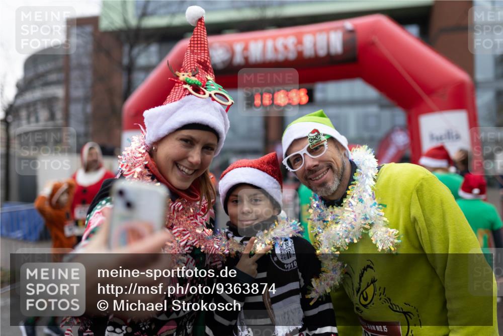 07.12.2025 - St. Pauli X-Mass-Run No. 15 Michael Strokosch http://msf.ph/oto/9363874 07.12.2025 12:16:53 Laufen 18635, 1910 meine-sportfotos.de