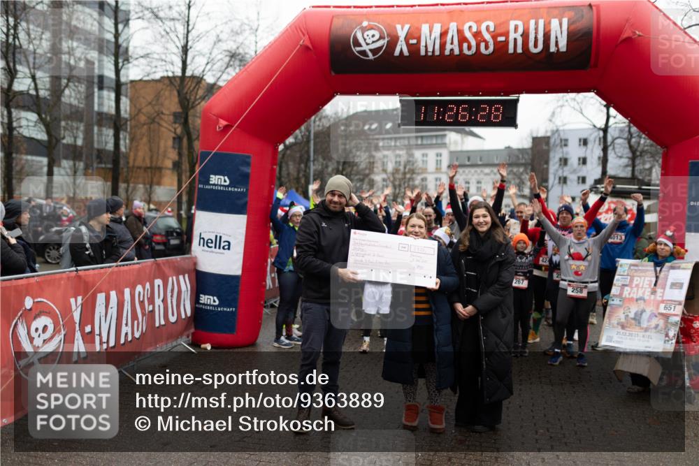 07.12.2025 - St. Pauli X-Mass-Run No. 15 Michael Strokosch http://msf.ph/oto/9363889 07.12.2025 12:26:26 Laufen 26, 28, 3950, 267, 424, 258, 4013, 651, 21, 12, 2025, 400, 15 meine-sportfotos.de