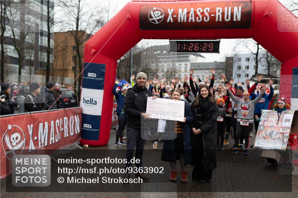 07.12.2025 - St. Pauli X-Mass-Run No. 15 Michael Strokosch http://msf.ph/oto/9363902 07.12.2025 12:26:27 Laufen 1, 18, 26, 29, 267, 42, 258, 013, 21, 12, 2025, 651 meine-sportfotos.de
