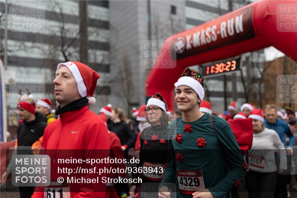 07.12.2025 - St. Pauli X-Mass-Run No. 15 Michael Strokosch http://msf.ph/oto/9363943 07.12.2025 12:30:21 Laufen 119, 15, 1611, 317, 1830, 23, 4328, 15, 4329, 107 meine-sportfotos.de
