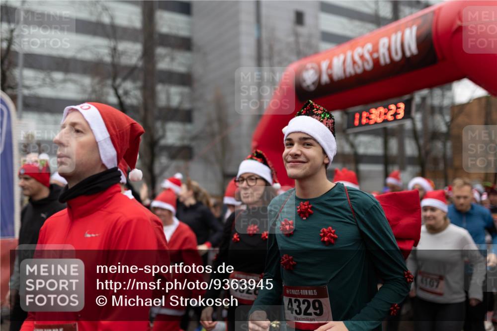07.12.2025 - St. Pauli X-Mass-Run No. 15 Michael Strokosch http://msf.ph/oto/9363945 07.12.2025 12:30:21 Laufen 1830, 23, 4328, 15, 4329, 4107 meine-sportfotos.de
