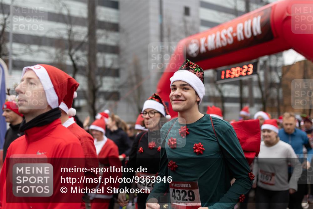 07.12.2025 - St. Pauli X-Mass-Run No. 15 Michael Strokosch http://msf.ph/oto/9363946 07.12.2025 12:30:21 Laufen 4328, 15, 4329, 1630, 23, 6107 meine-sportfotos.de