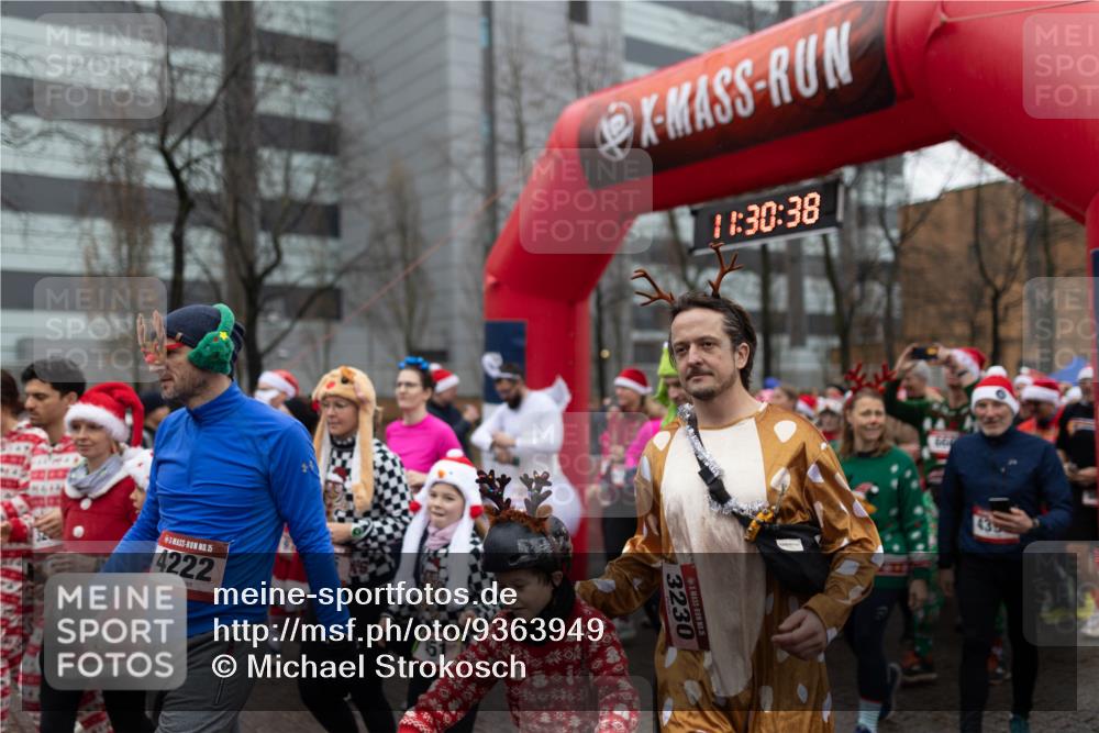 07.12.2025 - St. Pauli X-Mass-Run No. 15 Michael Strokosch http://msf.ph/oto/9363949 07.12.2025 12:30:36 Laufen 15, 4222, 151, 11, 30, 38, 3230, 2, 66 meine-sportfotos.de