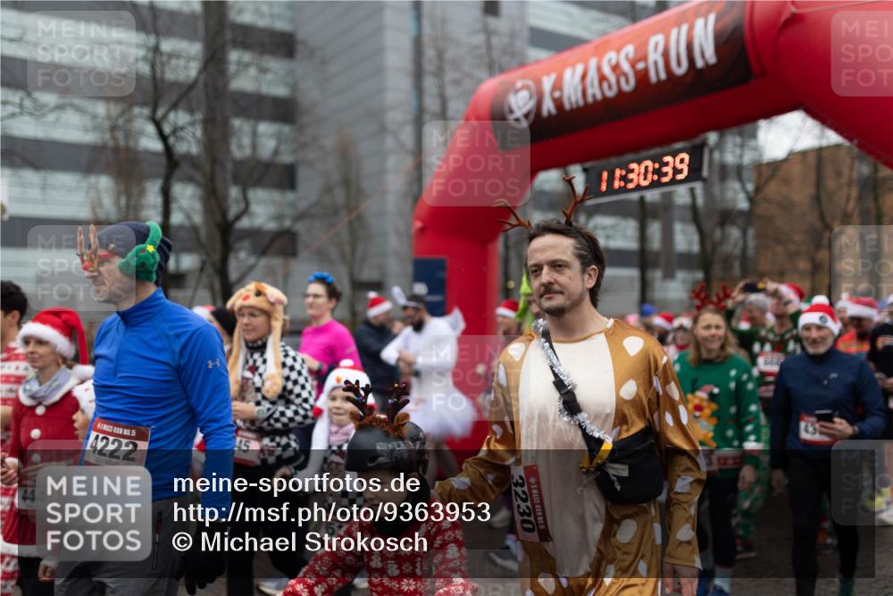 07.12.2025 - St. Pauli X-Mass-Run No. 15 Michael Strokosch http://msf.ph/oto/9363953 07.12.2025 12:30:36 Laufen 444, 15, 4222, 45, 11, 30, 39, 3230, 15, 666 meine-sportfotos.de