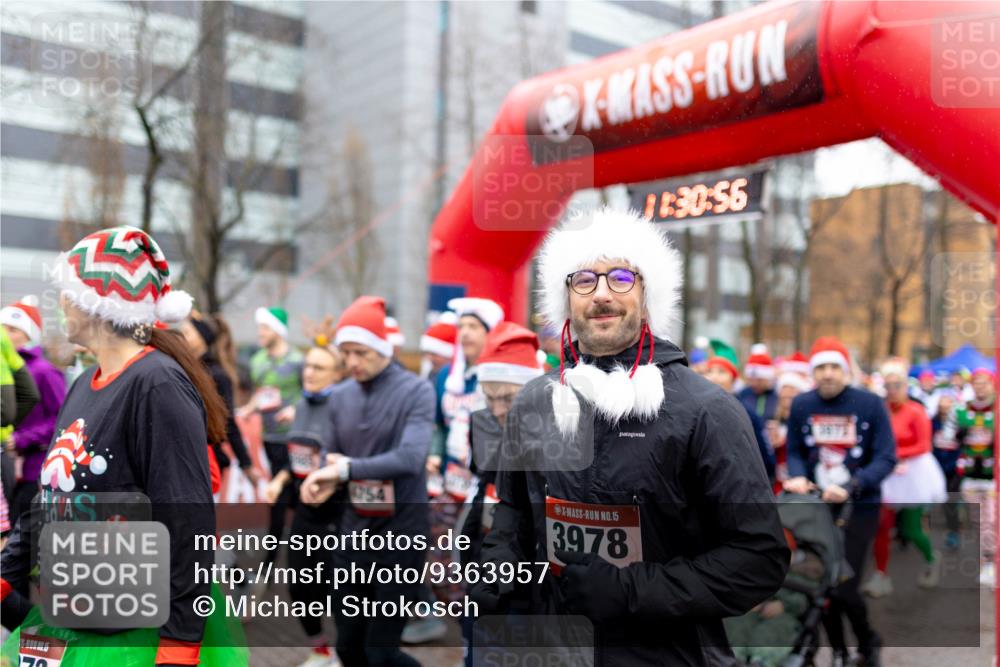 07.12.2025 - St. Pauli X-Mass-Run No. 15 Michael Strokosch http://msf.ph/oto/9363957 07.12.2025 12:30:54 Laufen 1, 30, 56, 1754, 15, 3978, 3 meine-sportfotos.de