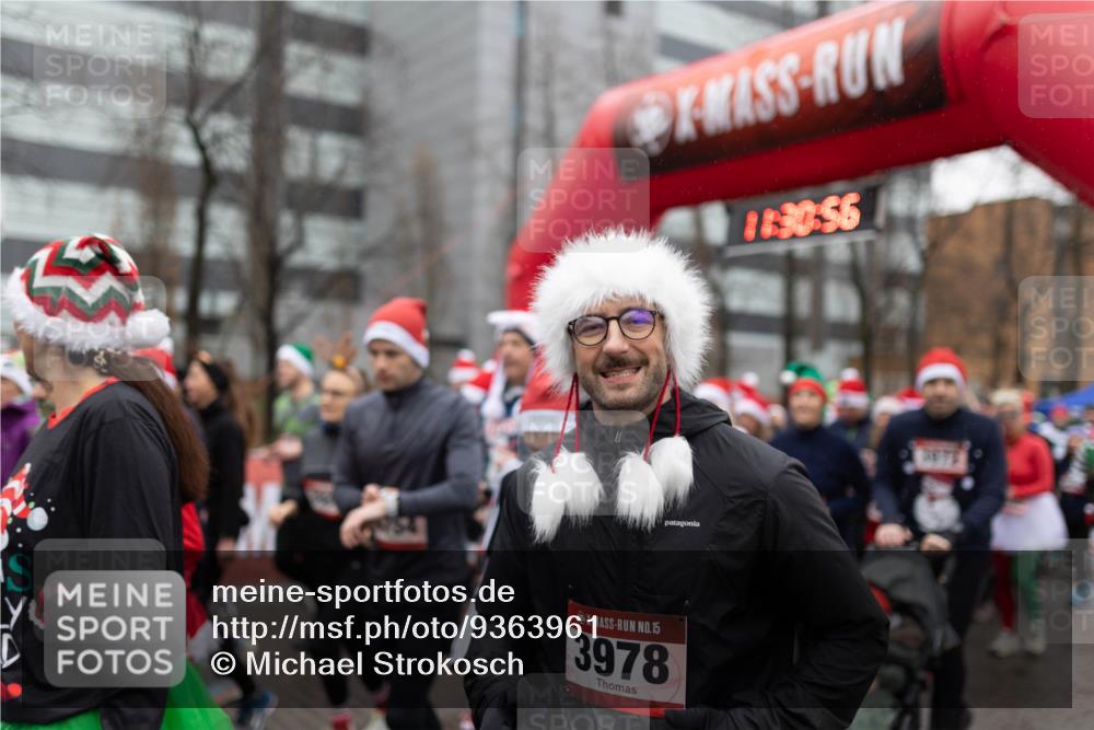 07.12.2025 - St. Pauli X-Mass-Run No. 15 Michael Strokosch http://msf.ph/oto/9363961 07.12.2025 12:30:54 Laufen 371, 18, 30, 56, 15, 3978 meine-sportfotos.de