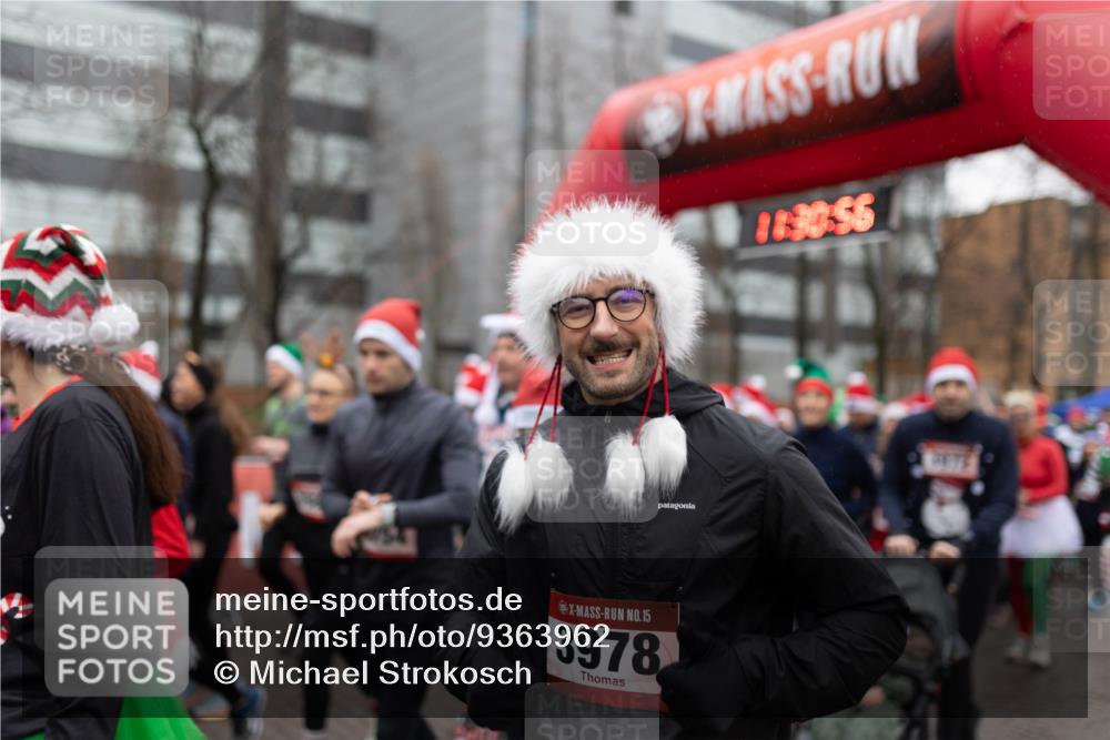 07.12.2025 - St. Pauli X-Mass-Run No. 15 Michael Strokosch http://msf.ph/oto/9363962 07.12.2025 12:30:54 Laufen 391, 1830, 56, 15, 3978 meine-sportfotos.de