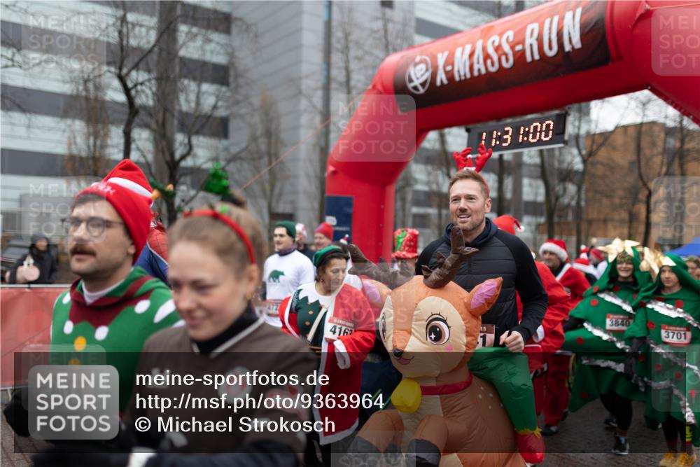 07.12.2025 - St. Pauli X-Mass-Run No. 15 Michael Strokosch http://msf.ph/oto/9363964 07.12.2025 12:30:58 Laufen 4162, 18, 31, 00, 0, 15, 3840, 3701 meine-sportfotos.de