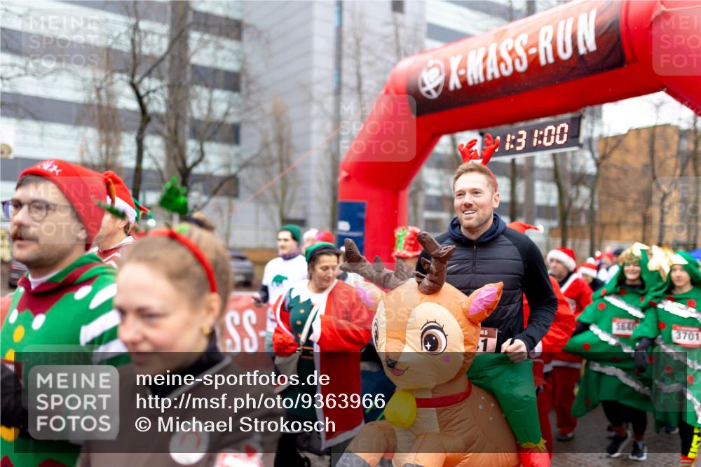 07.12.2025 - St. Pauli X-Mass-Run No. 15 Michael Strokosch http://msf.ph/oto/9363966 07.12.2025 12:30:58 Laufen 1, 31, 00, 10, 15, 3840, 3701, 1 meine-sportfotos.de