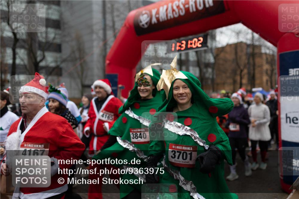 07.12.2025 - St. Pauli X-Mass-Run No. 15 Michael Strokosch http://msf.ph/oto/9363975 07.12.2025 12:31:00 Laufen 15, 4167, 183, 1, 02, 4165, 3840, 15, 3701, 240 meine-sportfotos.de