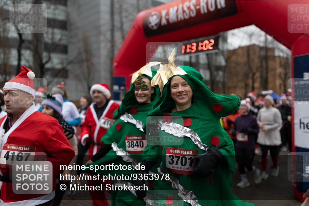 07.12.2025 - St. Pauli X-Mass-Run No. 15 Michael Strokosch http://msf.ph/oto/9363978 07.12.2025 12:31:00 Laufen 1, 36, 02, 15, 4167, 3840, 15, 3701, 20 meine-sportfotos.de