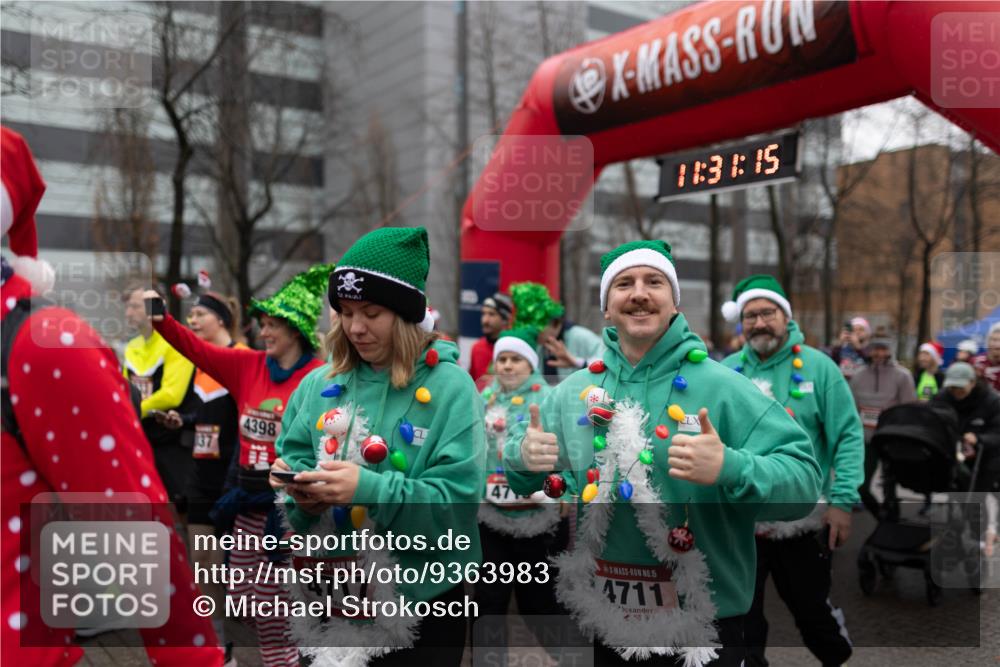07.12.2025 - St. Pauli X-Mass-Run No. 15 Michael Strokosch http://msf.ph/oto/9363983 07.12.2025 12:31:13 Laufen 4398, 4717, 47, 15, 4711, 18, 31, 15 meine-sportfotos.de