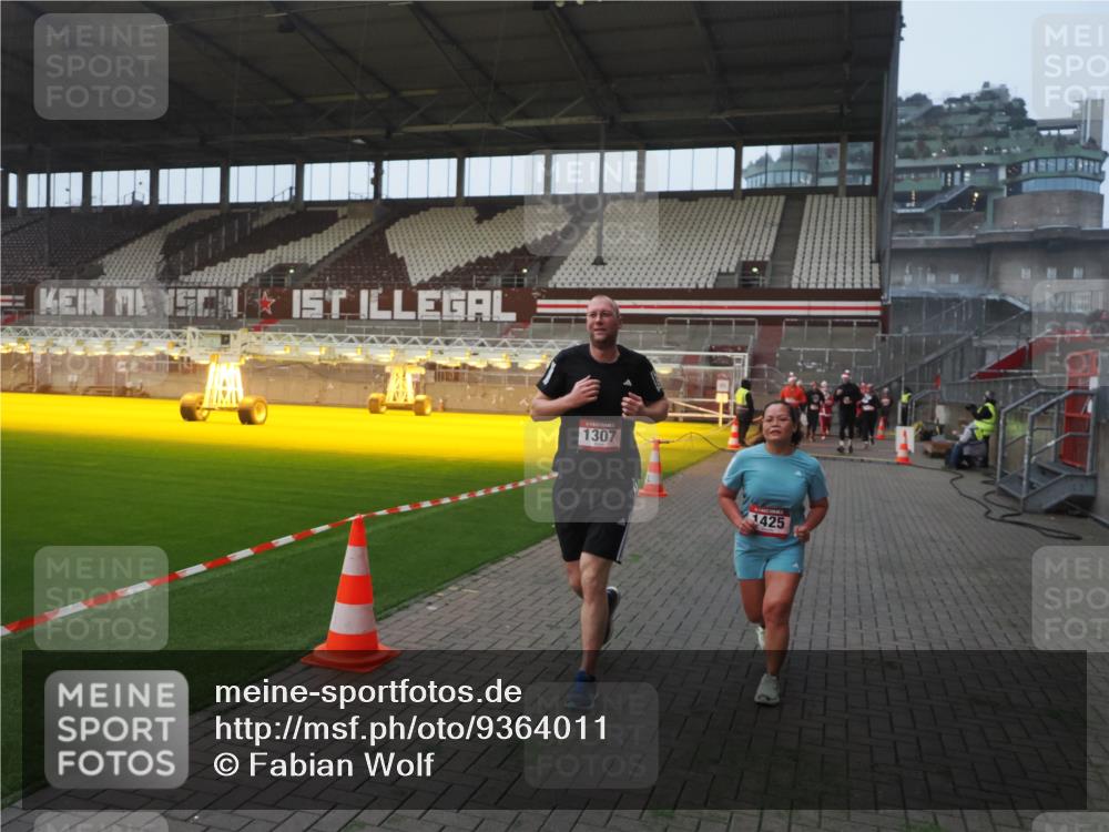 07.12.2025 - St. Pauli X-Mass-Run No. 15 Fabian Wolf http://msf.ph/oto/9364011 07.12.2025 10:03:49 Ziel 185, 213, 214, 399, 940, 1023, 1263, 1264, 1307, 1394, 1425, 1506, 2002, 2366, 2380, 3334, 3337, 3519, 3734, 4151, 4660, 4667, 4679, 4680 meine-sportfotos.de